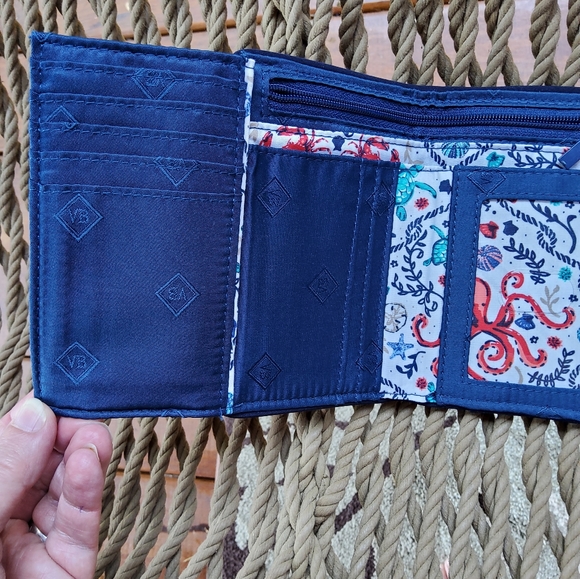 Vera Bradley Sea Horse of Course Riley Wallet - Picture 14 of 16